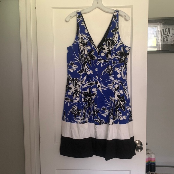 Ralph Lauren floral dress - Picture 1 of 5